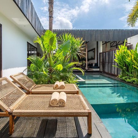 Villa Yogi Surf 3 Canggu Extérieur photo